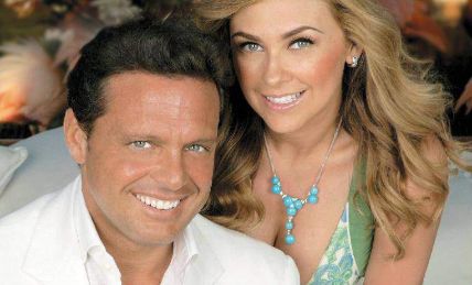 Aracely Arabula dated Luis Miguel for six years. 